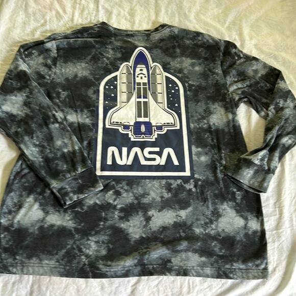 Hyper Space NASA men’s L long sleeved tee. Graphics on both sides. - Picture 3 of 6